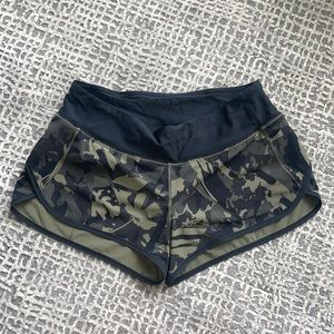 COPY - Lululemon speed shorts 2.5